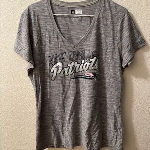 NFL Women's New England Patriots v-neck Striped Gray White Top sz xxl